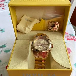 Invicta Pro Divers Men’s Gold Watch